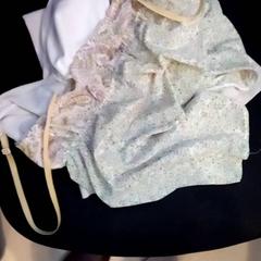 Vestido, segundo informou Leonardo Royal Hotel Amsterdam usando iLost