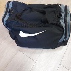 Sac  Affaires de sport, zgłoszono przez Keolis Autocars Planche Craponne przy użyciu iLost