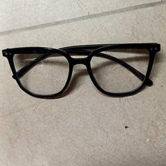 Glasögon Zwart, rapporterat av Qbuzz GD Groningen Peizerweg med iLost