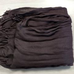 Oblečení Sjaal, jak nahlášeno Regio Limburg - Leuven pomocí iLost