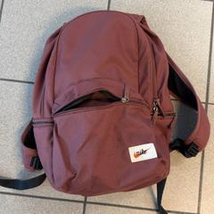 Ryggsäck -Nike, rapporterat av Centraal magazijn med iLost