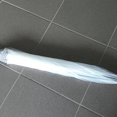 Esernyő - doorzichtig, amint azt Centraal magazijn az iLost segítségével jelentette.