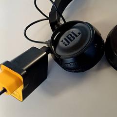 Écouteurs, a été signalé par Padualaan 99 utilisant iLost