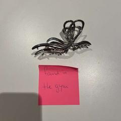 Business card, as reported by Amsterdam ID Aparthotel using iLost