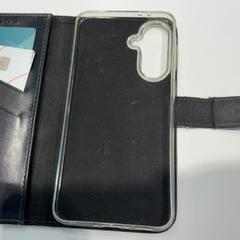 Telefontok RABO en AMRO pas., amint azt Gemeente Waalwijk az iLost segítségével jelentette.