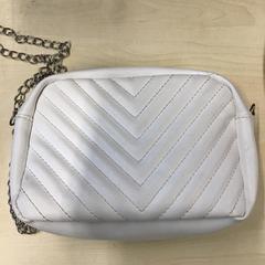 Tasje, a été signalé par Gemeente Nijmegen utilisant iLost