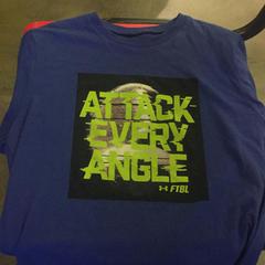 İLost kullanarak MEININGER Hotel Berlin East Side Gallary tarafından bildirildiği gibi Blue kid t hsirt