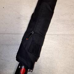 Paraply, rapporterat av Qbuzz DMG med iLost