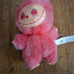 Peluche roos, ha sido reportado por Crammerock 2025 con iLost