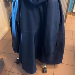 Chaqueta, segundo informou Blauwnet Zwolle usando iLost