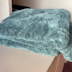 Blanket, as reported by ibis Styles Rotterdam Ahoy using iLost