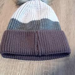 Beanie Grijs met pompoen, jak nahlášeno EBS Tramplein pomocí iLost