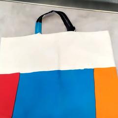 トートバッグ Röd, blå,orange, vit がiLostで IKEA Malmö によって報告されました