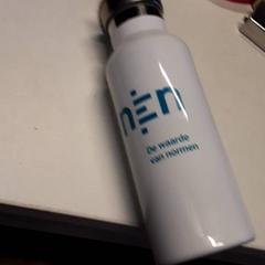 Butelka wody, zgłoszono przez Qbuzz ZHN przy użyciu iLost