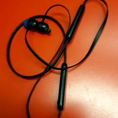 Sluchátko, jak nahlášeno UvA REC pomocí iLost