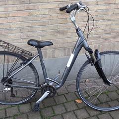 Fiets trek  Grijs, amint azt Fietsdepot Hasselt az iLost segítségével jelentette.