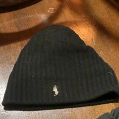 비니 Zwart, iLost를 사용하여 Café Leentje에 보고됨