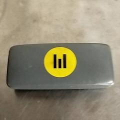 Brillenkoker met bril, jak nahlášeno Pathé Scheveningen pomocí iLost