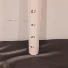 Rollo de papel de color blanco, gemeldet von RÍO Shopping - Valladolid über iLost