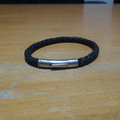 Bracelet, a été signalé par Carlton Beach Hotel utilisant iLost