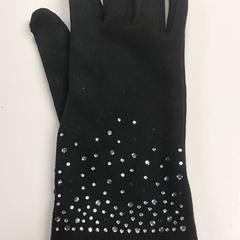 衣類 - Handschoen zwart がiLostで Regio Oost-Vlaanderen によって報告されました