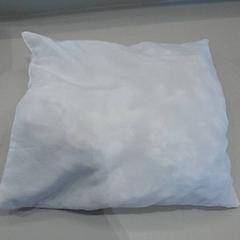 Almohadón White, ha sido reportado por Van der Valk Hotel Schiphol con iLost