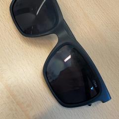 Sunglasses, as reported by De Amsterdamse Zomer using iLost