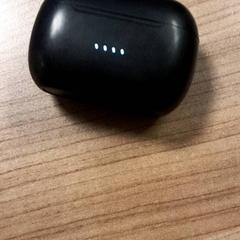 Auriculars sense fil GoldenSoundBuds, segons ha informat Connexxion Hoeksche Waard Goeree Overflakkee mitjançant iLost