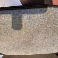 İLost kullanarak TCL tarafından bildirildiği gibi Serin çanta gris