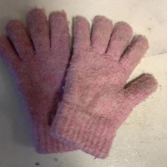 Guanti Roze, come riportato da Artis utilizzando iLost