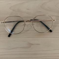 Brýle, jak nahlášeno Pathé Tilburg Stappegoor pomocí iLost