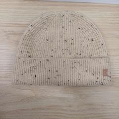 Muts blanc cassé, zoals gemeld door IKEA Liège met iLost