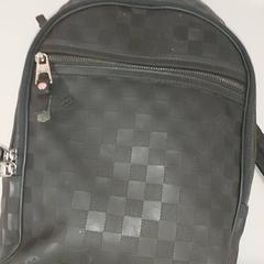 Mochila, como reportado por Regio Antwerpen - Brussel utilizando o iLost