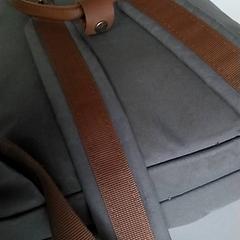 Ryggsekk Kaki met bruin, som rapportert av Regio Antwerpen - Brussel ved bruk av iLost