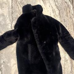 Płaszcz, zgłoszono przez Van der Valk Hotel Amsterdam-Amstel przy użyciu iLost