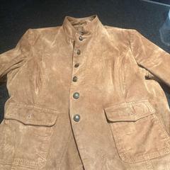 Blazer bruin, som rapportert av Hotel Van der Valk Harderwijk op de Veluwe ved bruk av iLost