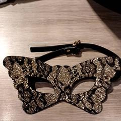 Topánka Zwart, ako bolo nahlásené Van der Valk Hotel Vianen pomocou iLost