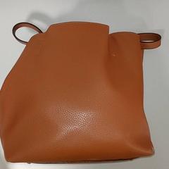 Väska - Gasi, rapporterat av Centraal magazijn med iLost