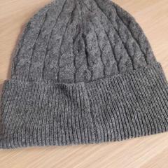 Hat, as reported by IKEA Praha – Zličín using iLost