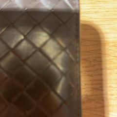 Wallet brown brown, segons ha informat Designer Outlet Roermond mitjançant iLost