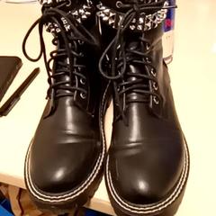 Zapata, gisa salatu by Mövenpick Hotel Amsterdam City Centre iLost erabiliz