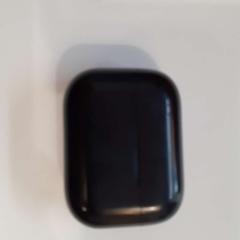 Auriculars sense fil, segons ha informat Regio Limburg - Leuven mitjançant iLost