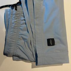 Costume da bagno, come riportato da Inntel Hotels Amsterdam Landmark utilizzando iLost