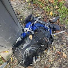 Zwarte en blauwe rugzak, iLost에 보고됨