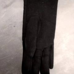 Handschoenen Zwart, zoals gemeld door Arriva Friesland / Groningen met iLost