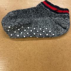 くつ下, zgłoszono przez IKEA Tokyo-Bay przy użyciu iLost