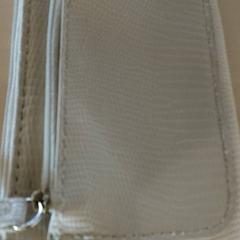 Billetera, ha sido reportado por Regio Antwerpen - Brussel con iLost