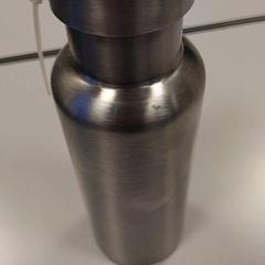 Wasserflasche, gemeldet von Vrije Universiteit Amsterdam über iLost