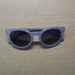 Sunglasses - Paars, as reported by Centraal magazijn using iLost