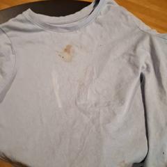 Tshirt, como reportado por IKEA Paris - Plaisir utilizando o iLost